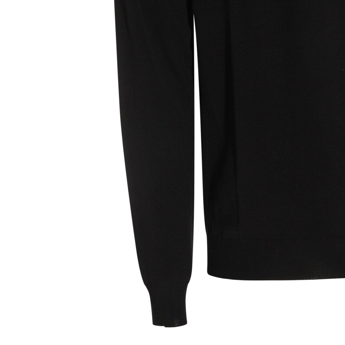 BLACK KNITWEAR
