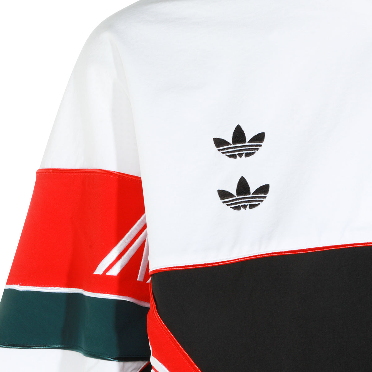 WHITE AND BLACK SWEATSHIRT