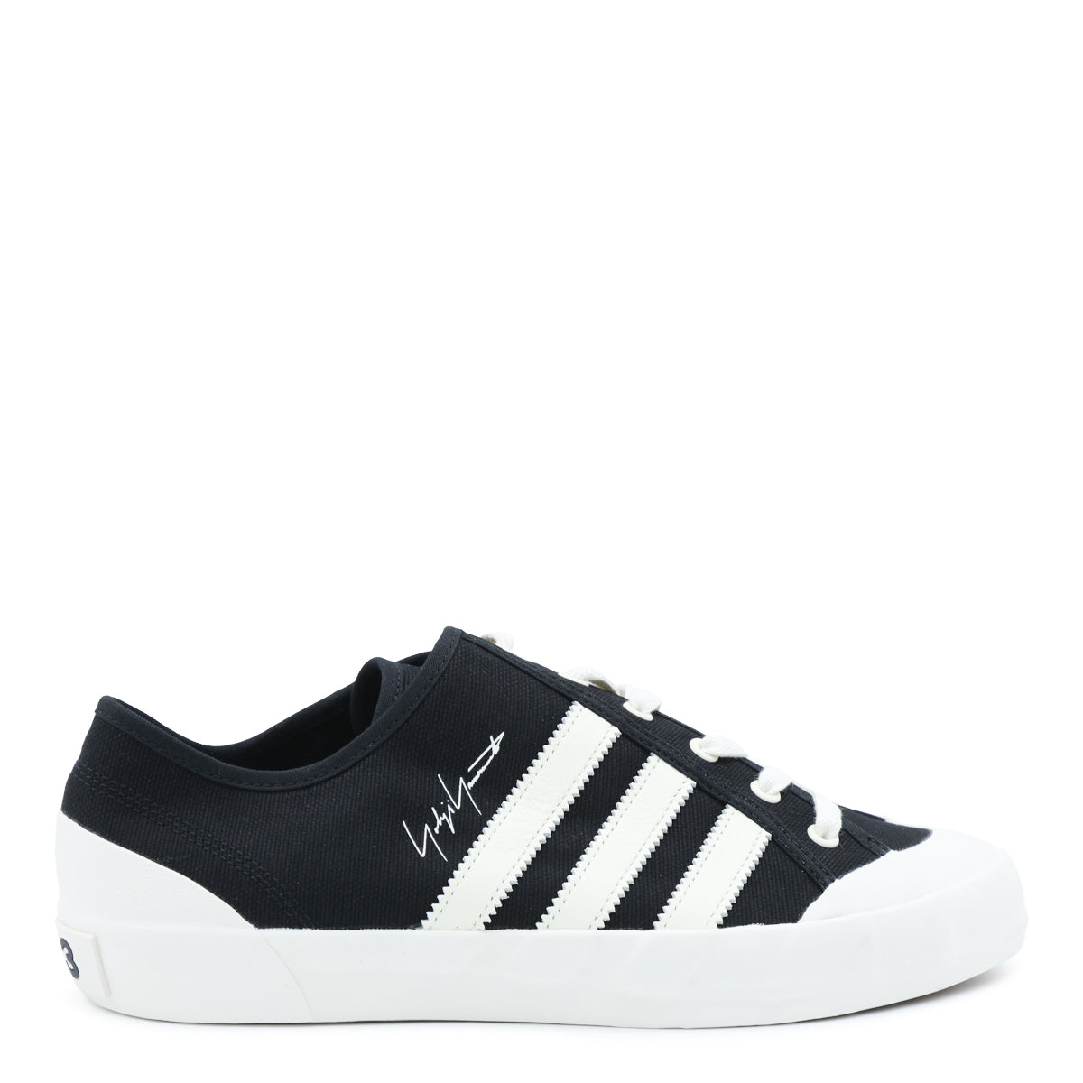 BLACK SNEAKERS