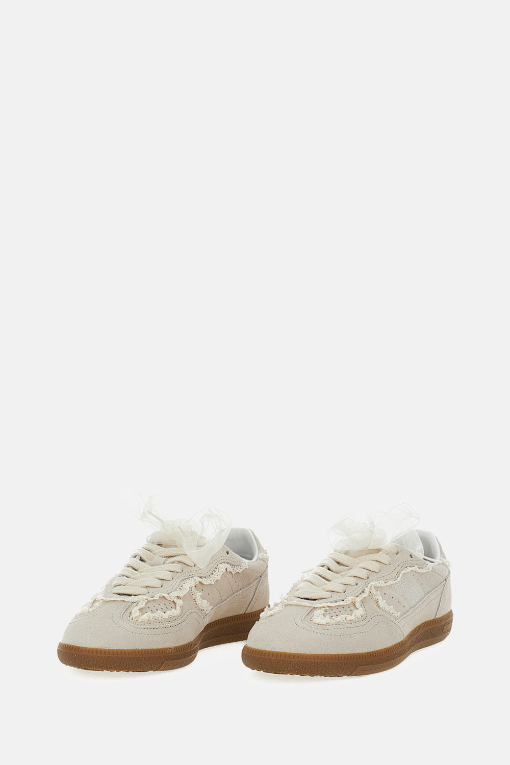 TB. 490 SNEAKERS IN CROCHET