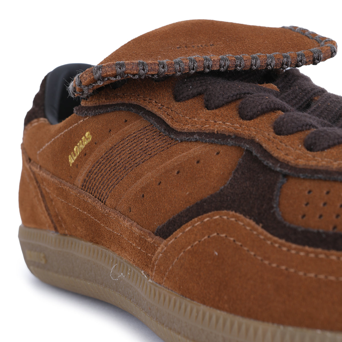 TOBACCO SUEDE SNEAKERS