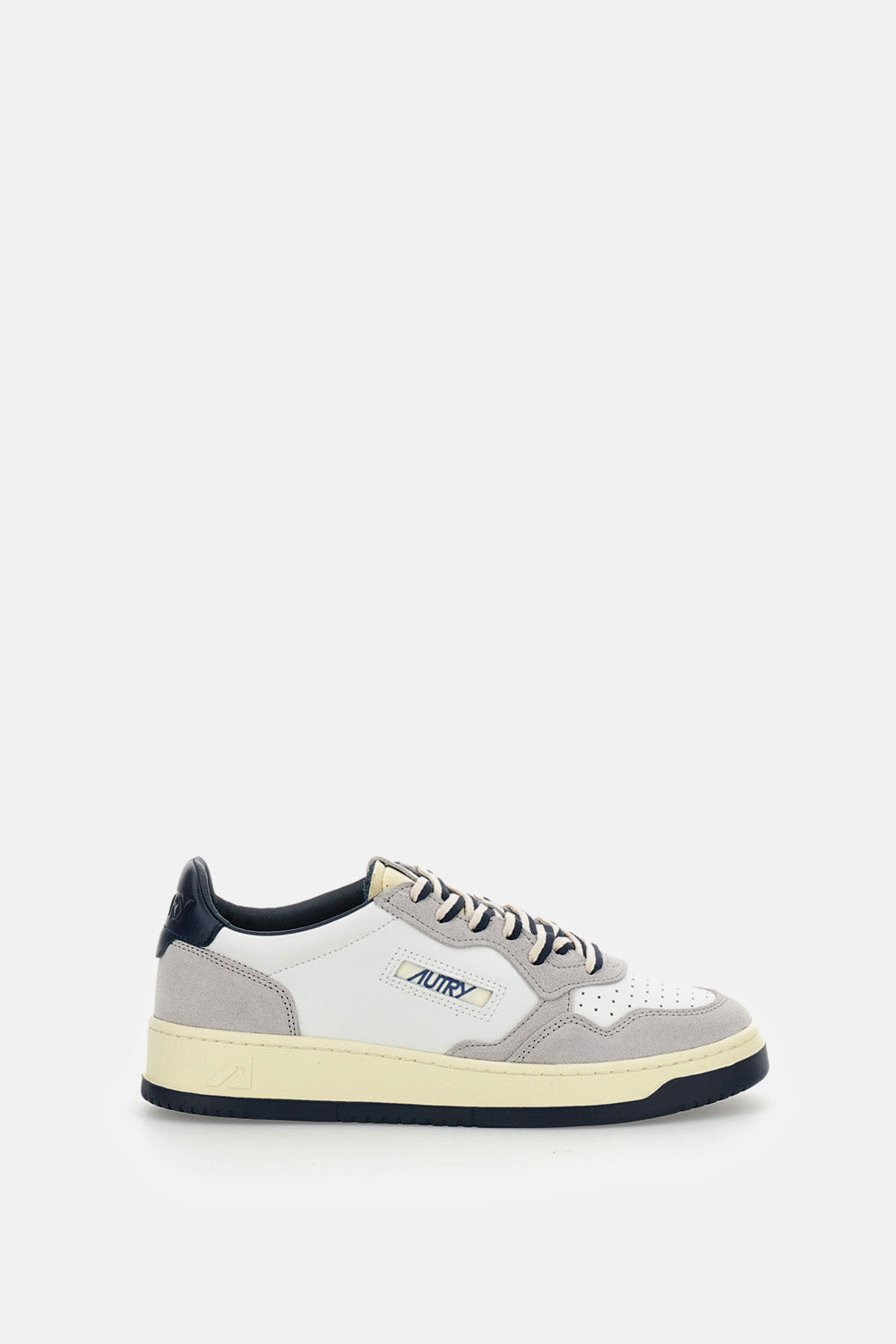 MEDALIST LOW LEATHER SNEAKERS
