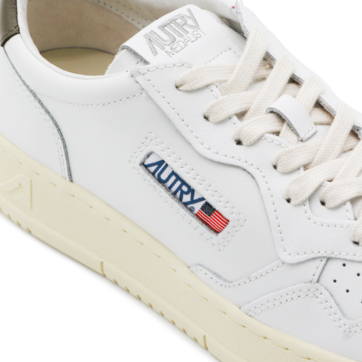 WHITE AND BROWN LEATHER MEDALIST SNEAKERS