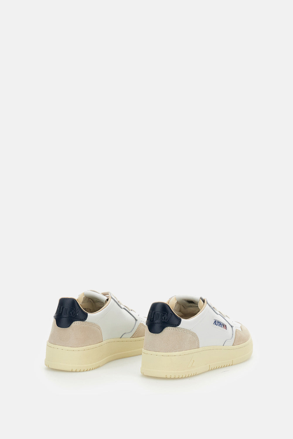 MEDALIST LOW LEATHER SNEAKERS