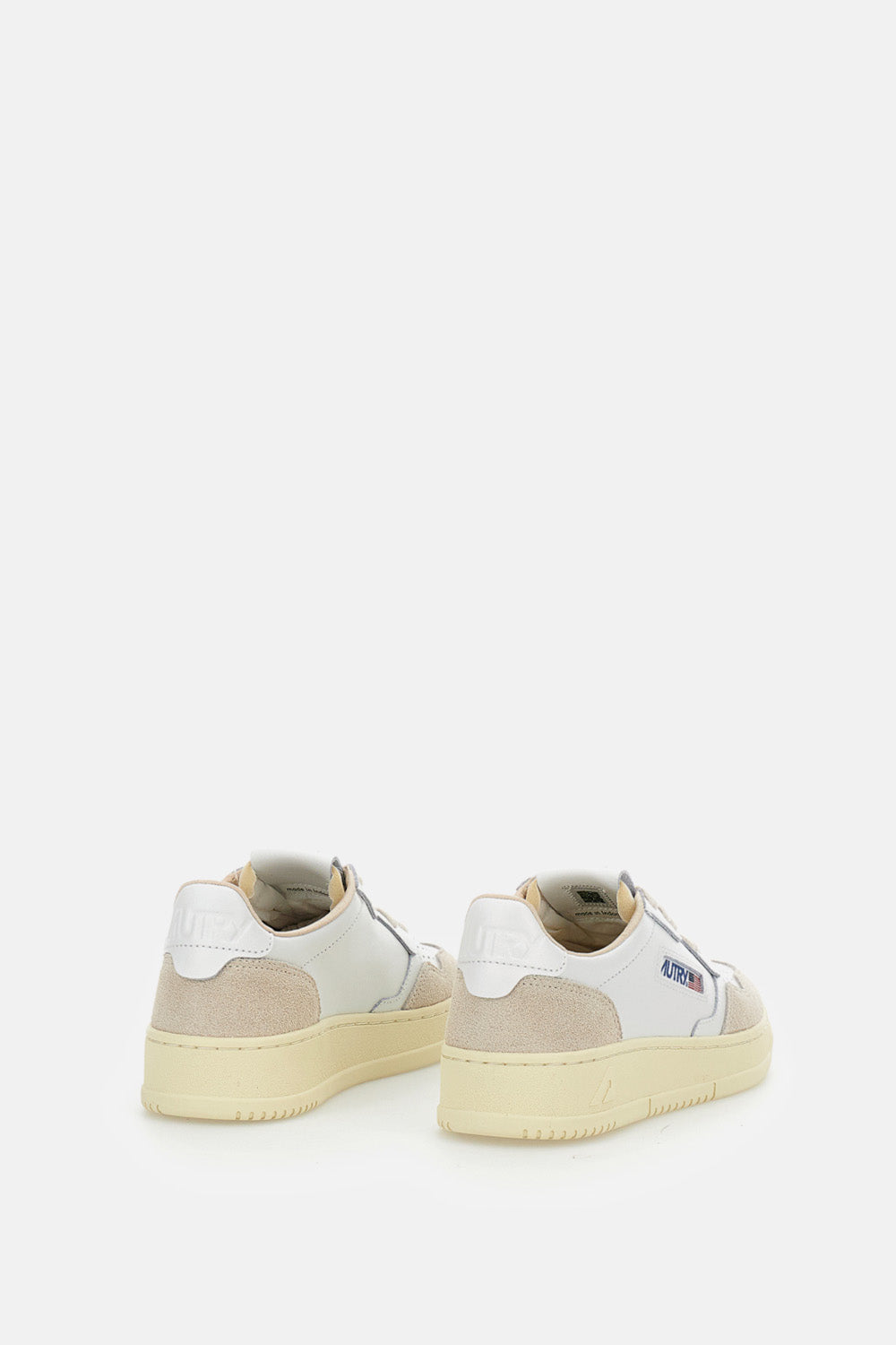 MEDALIST LOW LEATHER SNEAKERS