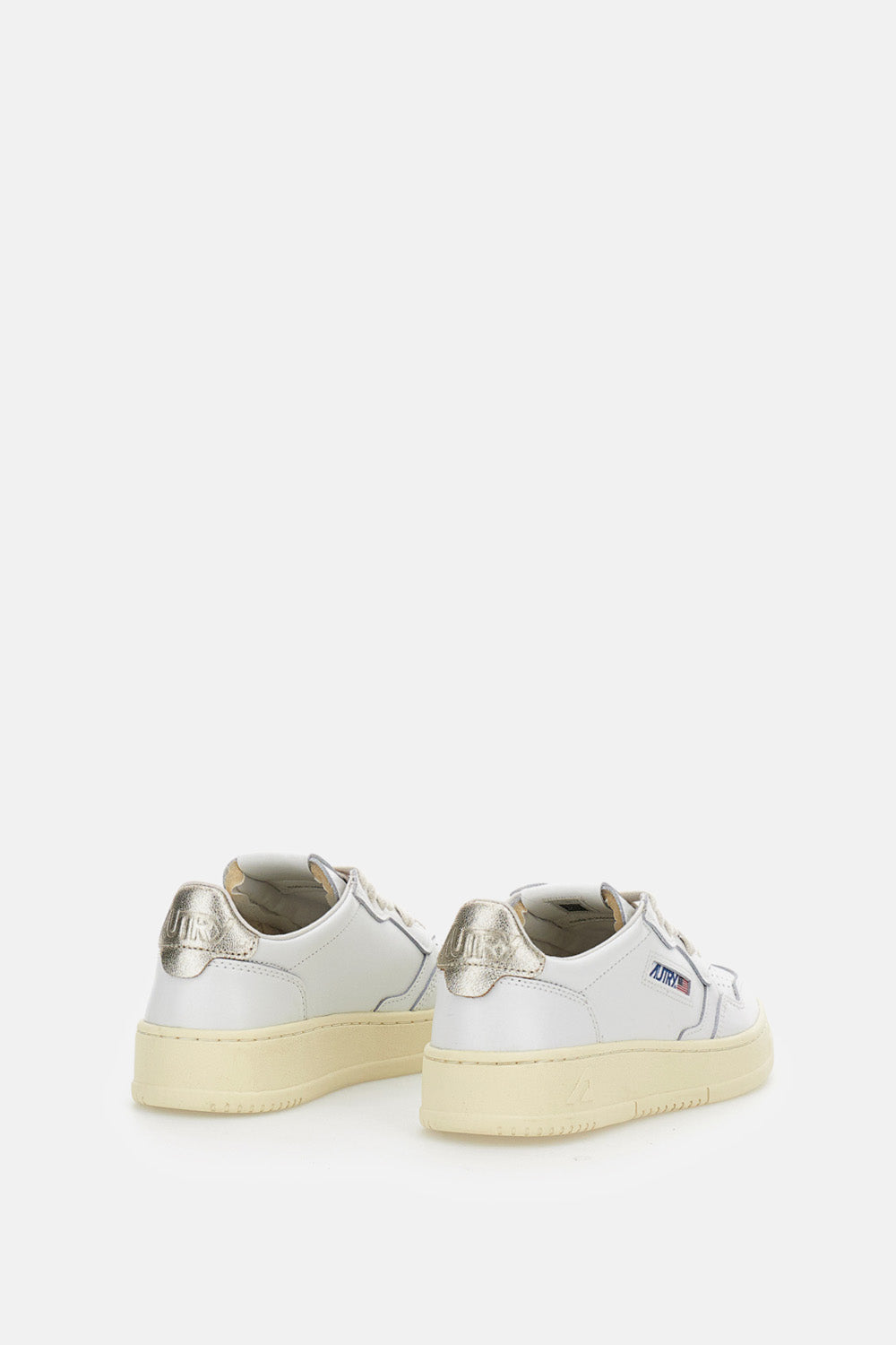MEDALIST LOW LEATHER SNEAKERS