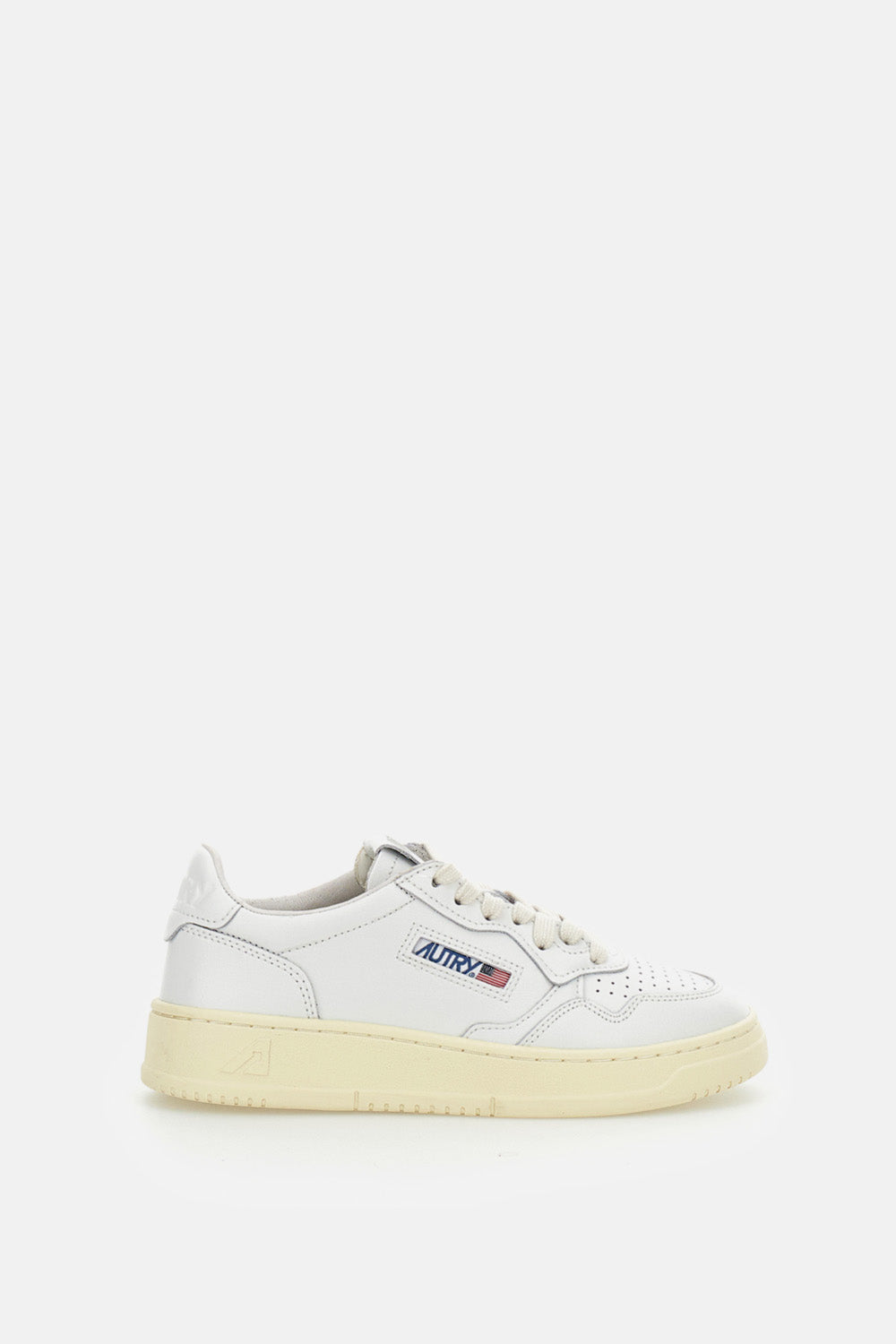 MEDALIST LOW LEATHER SNEAKERS