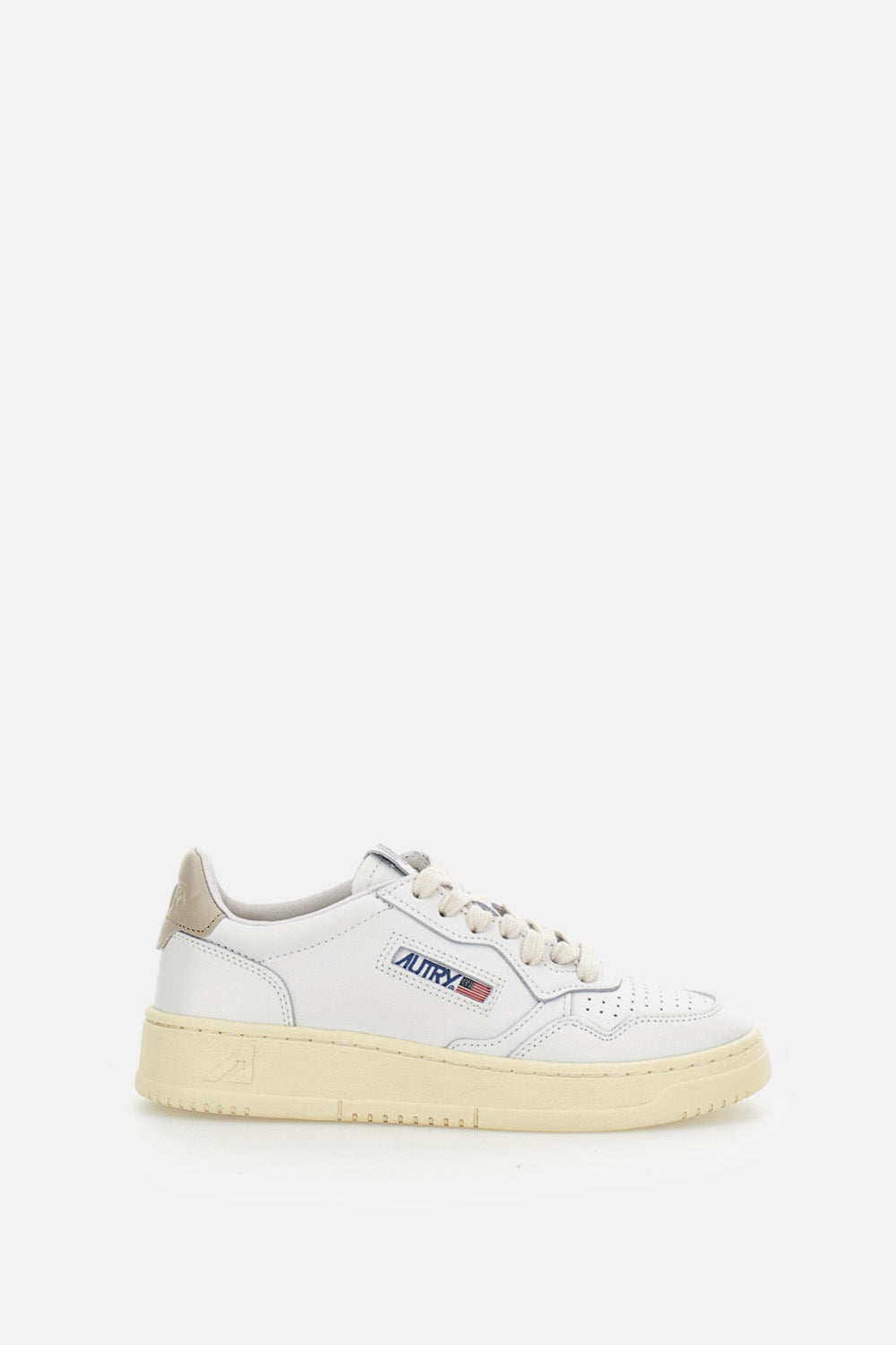 MEDALIST LOW LEATHER SNEAKERS