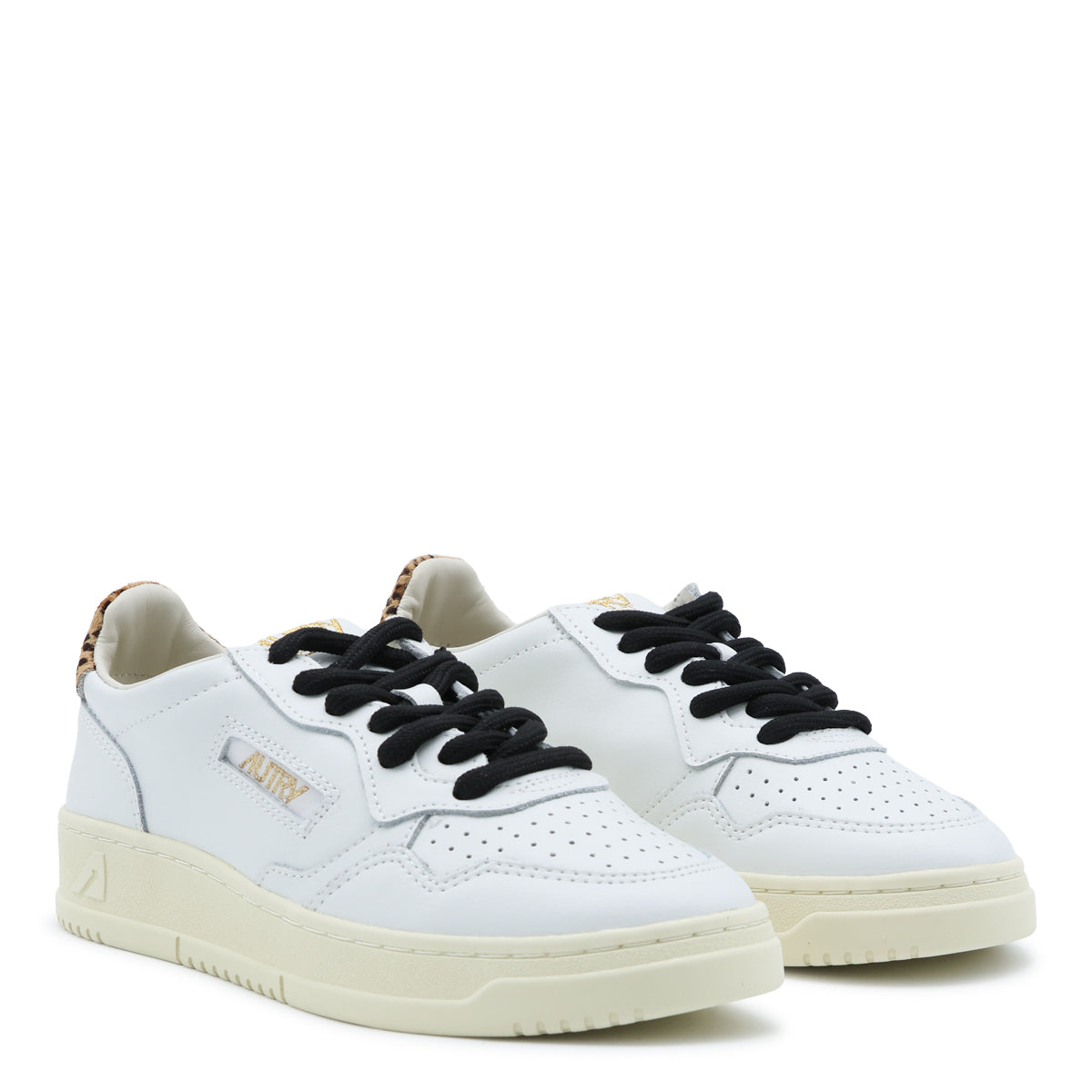 LEO AND WHITE LEATHER MEDALIST SNEAKERS
