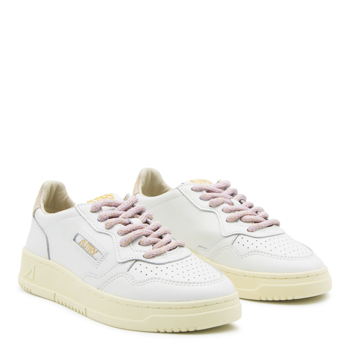CREAM AND WHITE LEATHER MEDALIST SNEAKERS
