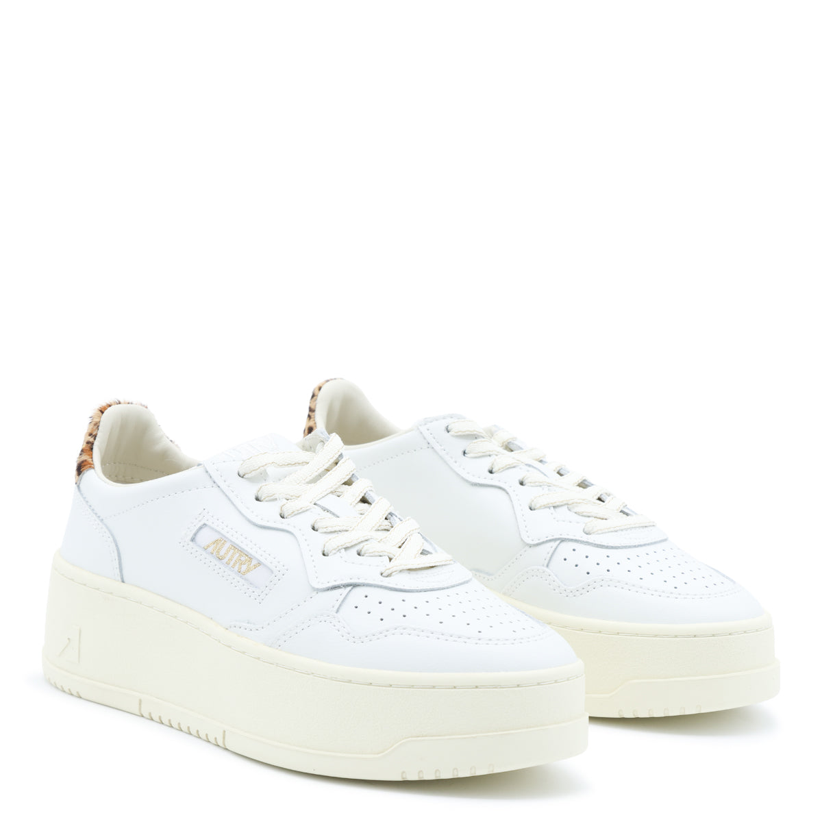 WHITE LEATHER SNEAKERS