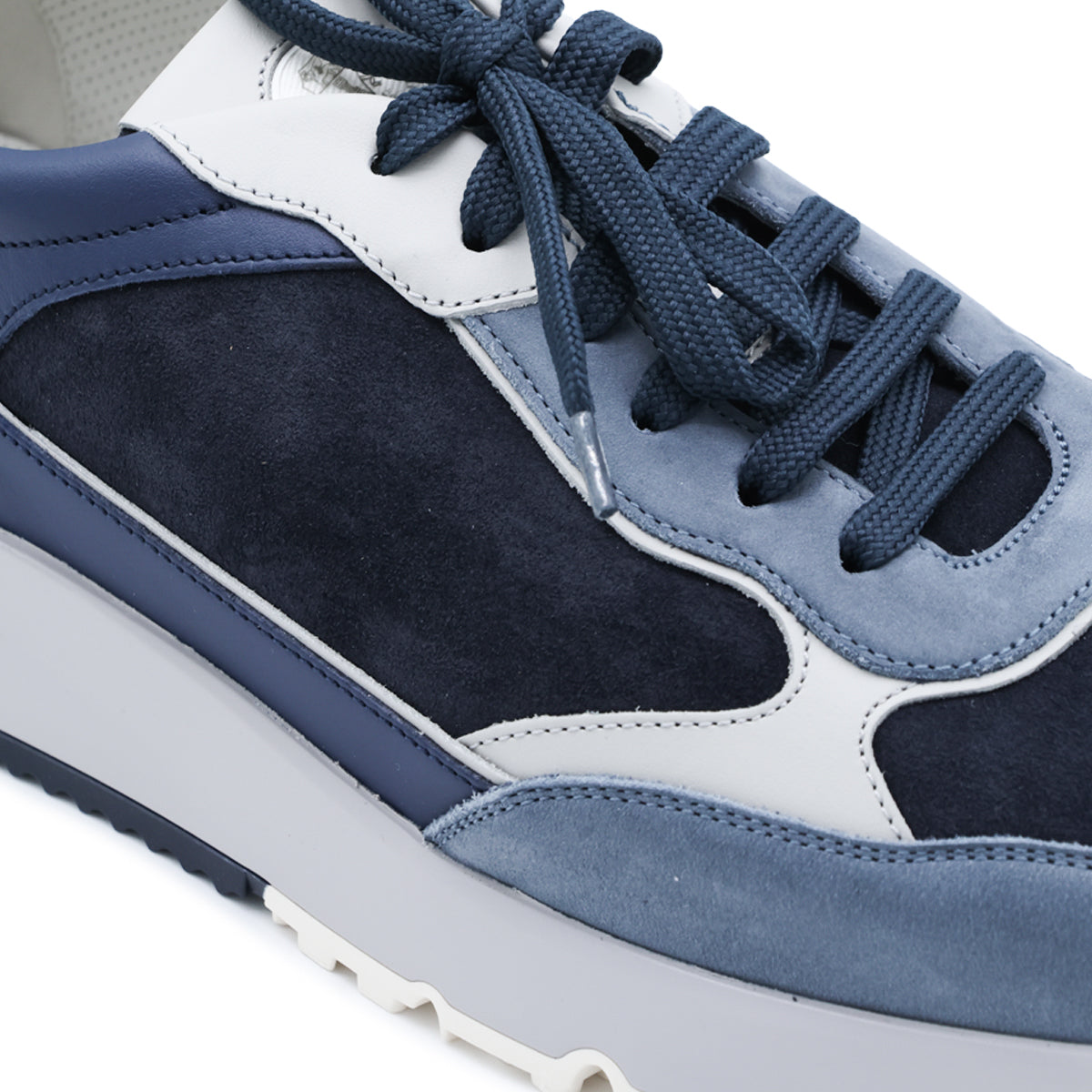 NAVY LEATHER SNEAKERS