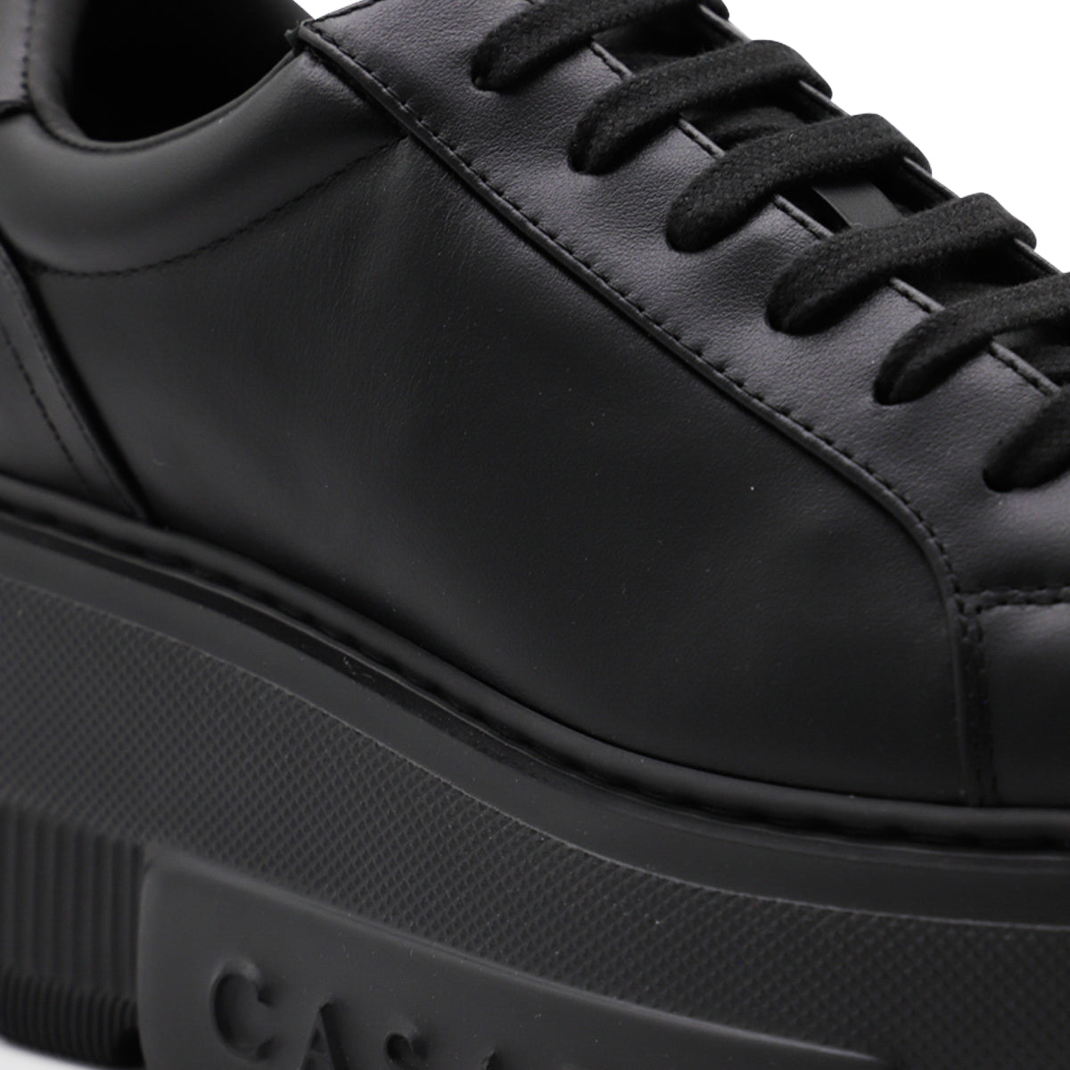 BLACK LEATHER SNEAKERS