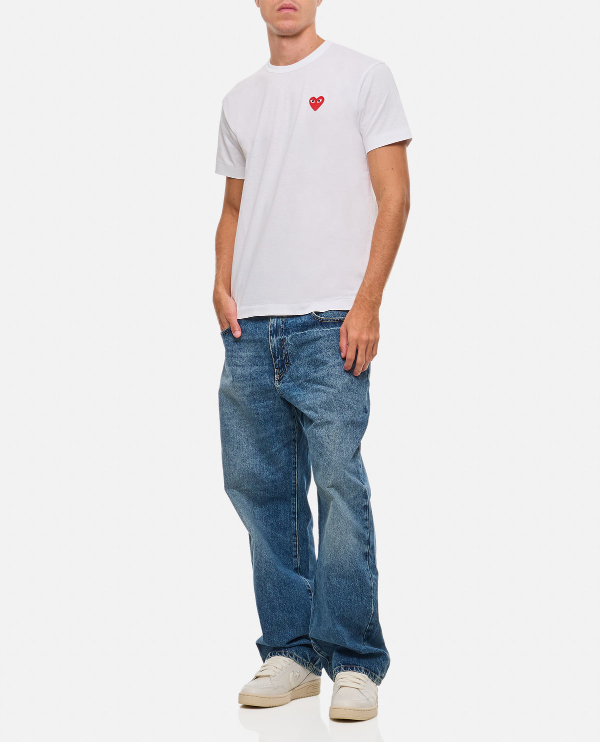 WHITE T-SHIRT WITH LOGO
