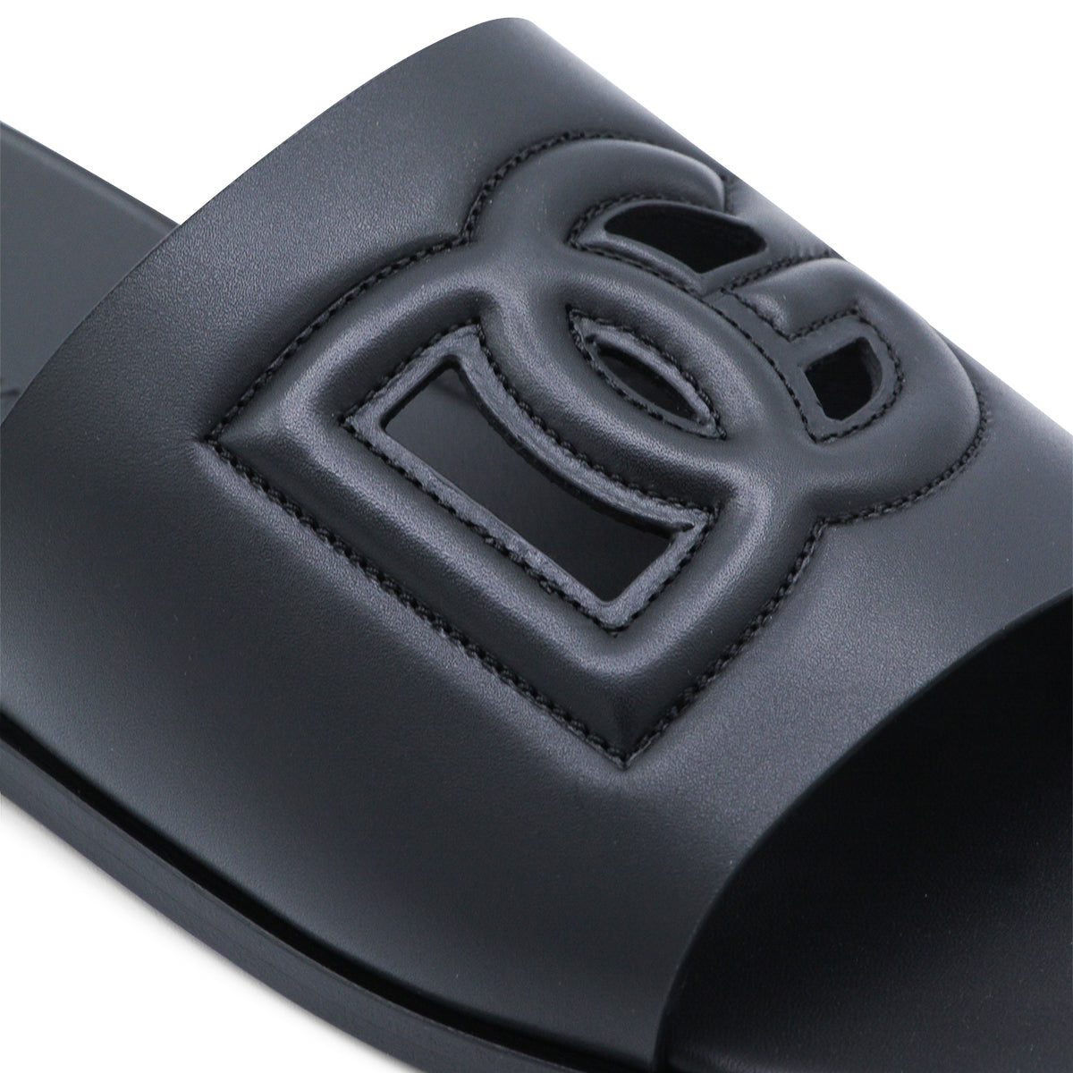 BLACK LEATHER FLAT