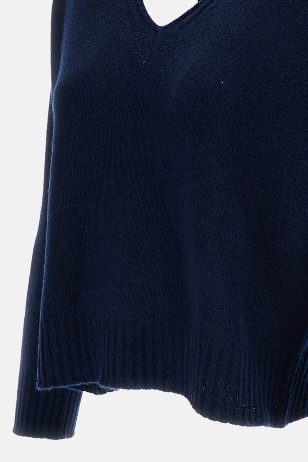 BOXY V NECK SWEATER