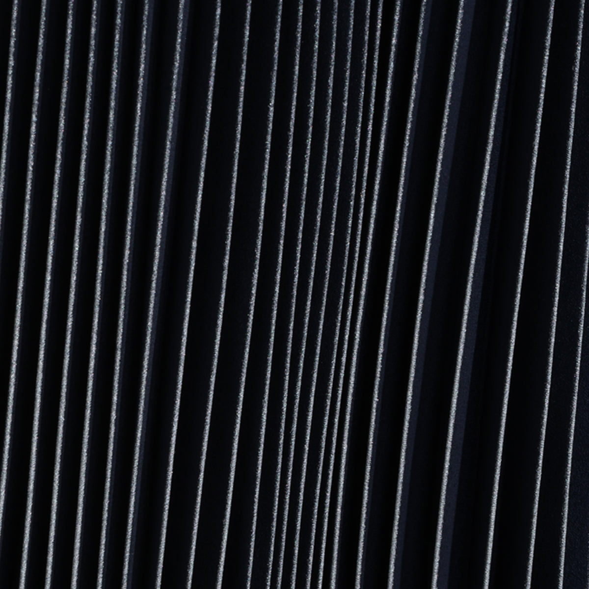 BLACK LONG PLEATED SKIRT