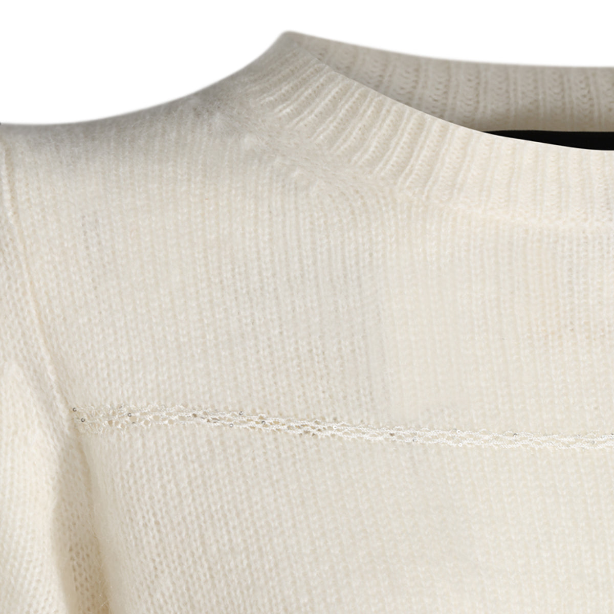 WHITE WOOL KNITWEAR