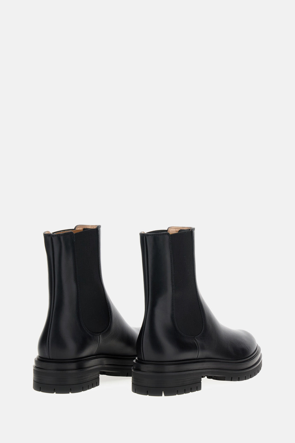 CHESTER BOOTS