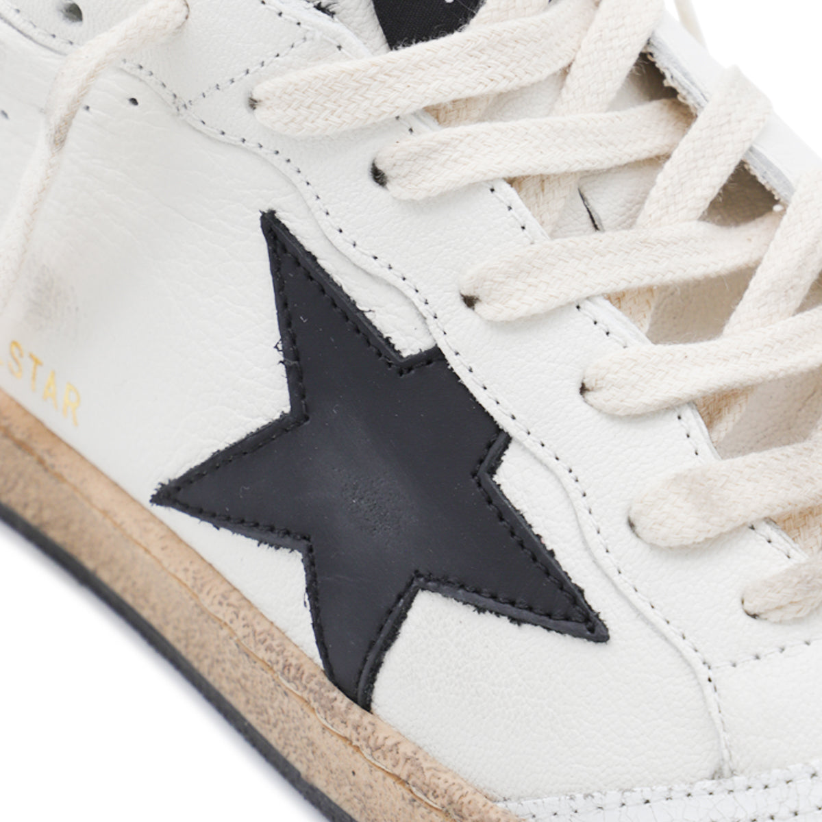 WHITE AND BLACK LEATHER BALLSTAR SNEAKERS