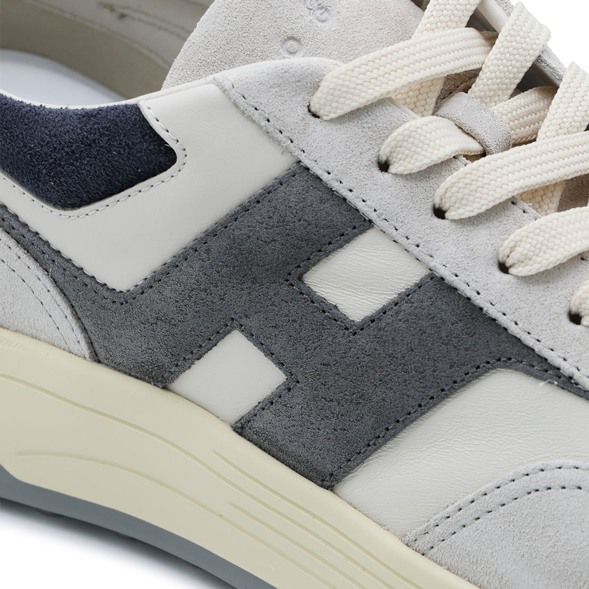 GREY IVORY AND BLUE LEATHER HYPERLIGHT SNEAKERS