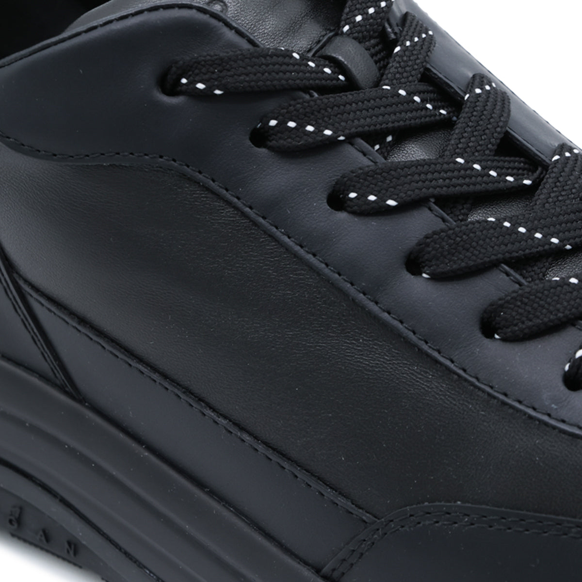 BLACK LEATHER HI-LIGHT SNEAKERS