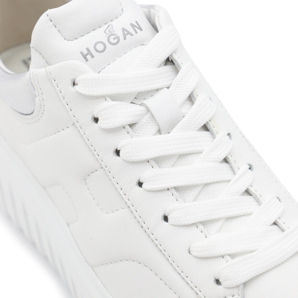 WHITE AND SILVER LEATHER SNEAKERS