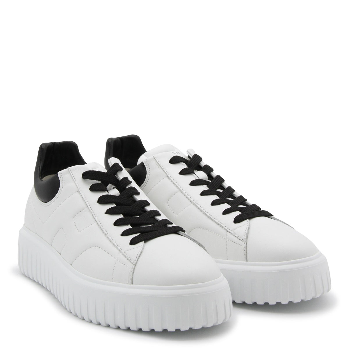 WHITE AND BLACK LEATHER SNEAKERS