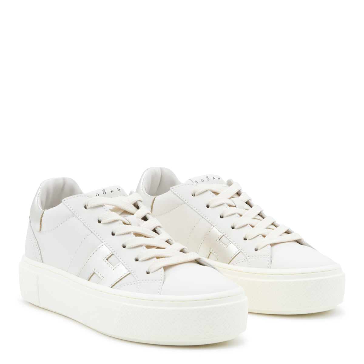 BEIGE AND SILVER LEATHER CROSSWIND SNEAKERS
