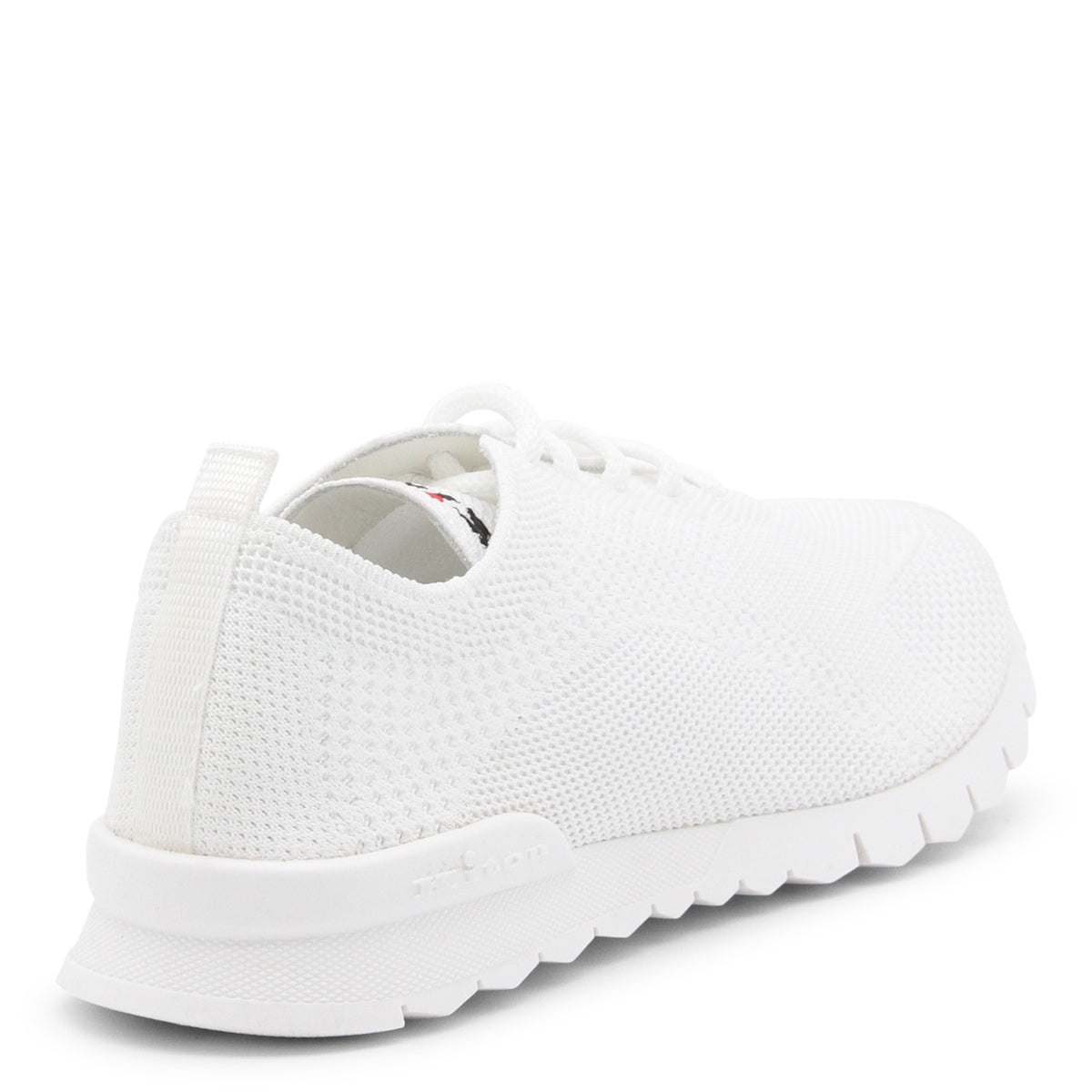 WHITE FITS SNEAEÌKERS