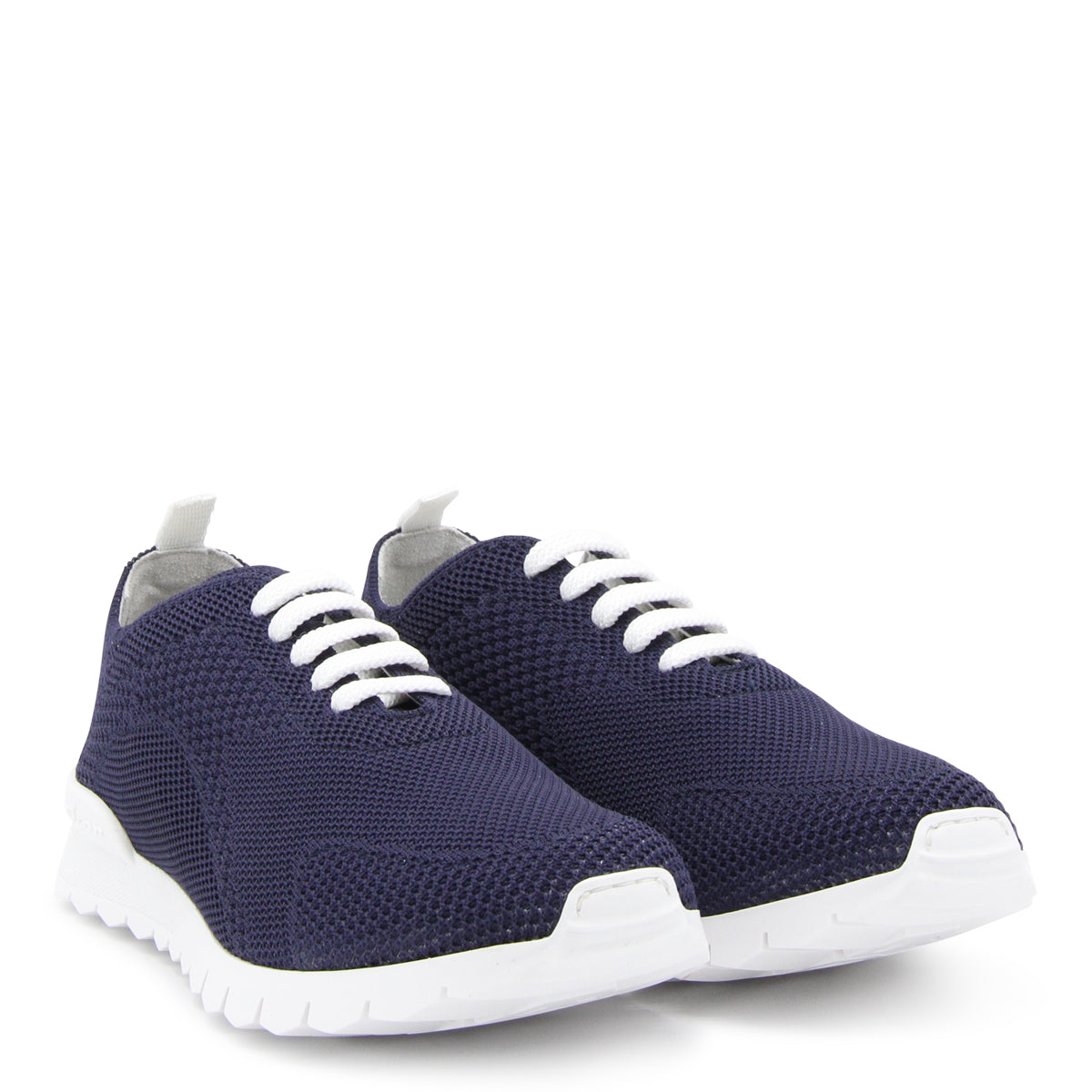 NAVY FITS SNEAKERS