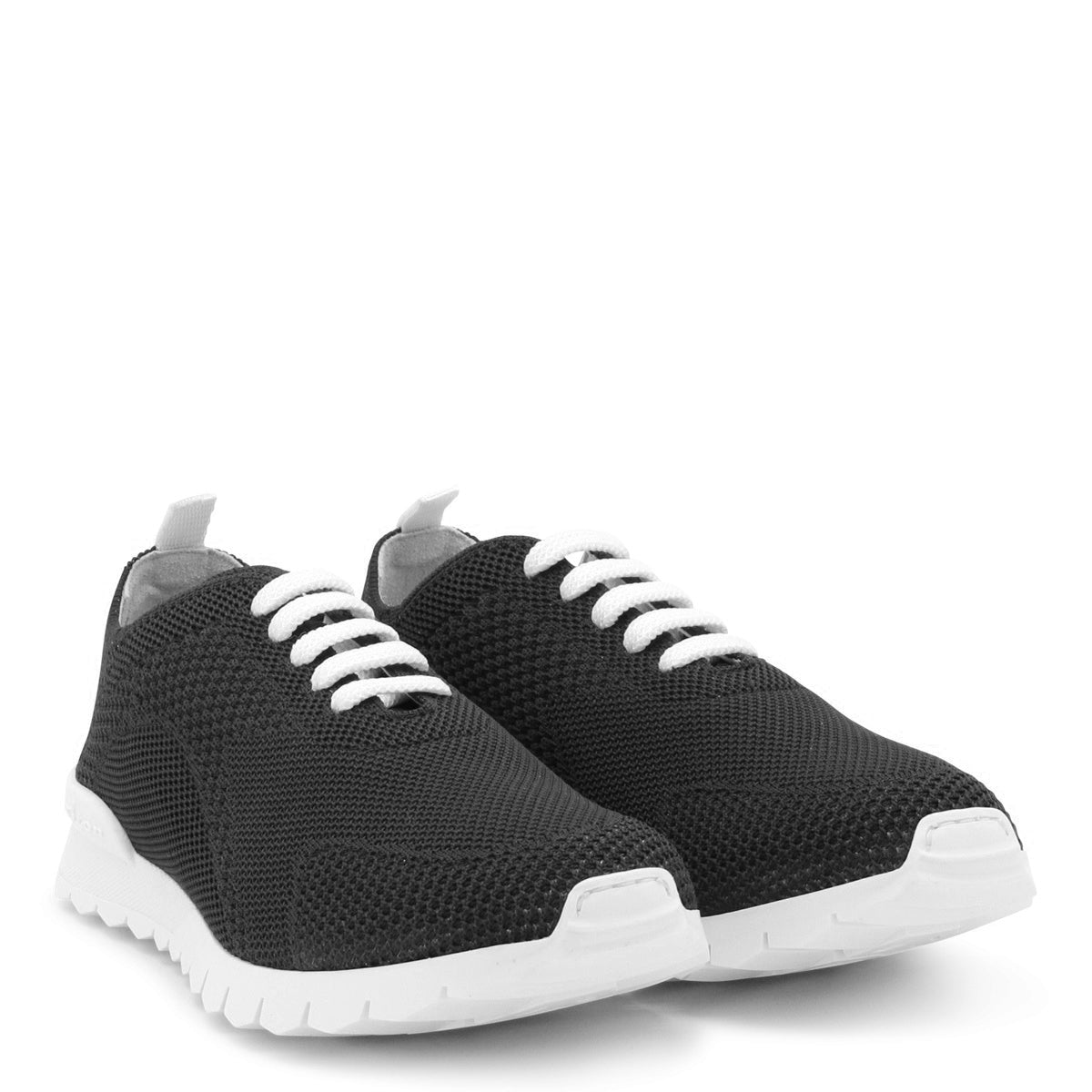 BLACK FITS SNEAKERS