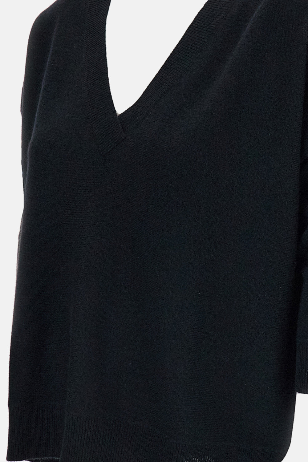 KENNY V NECK SWEATER