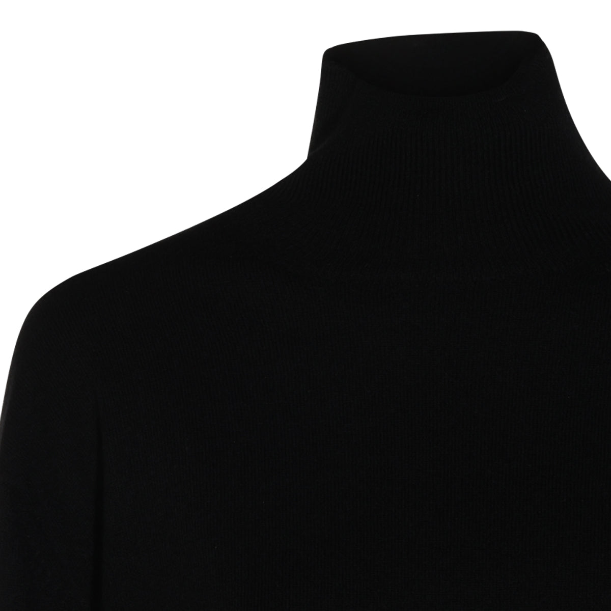 BLACK CASHMERE KNITWEAR