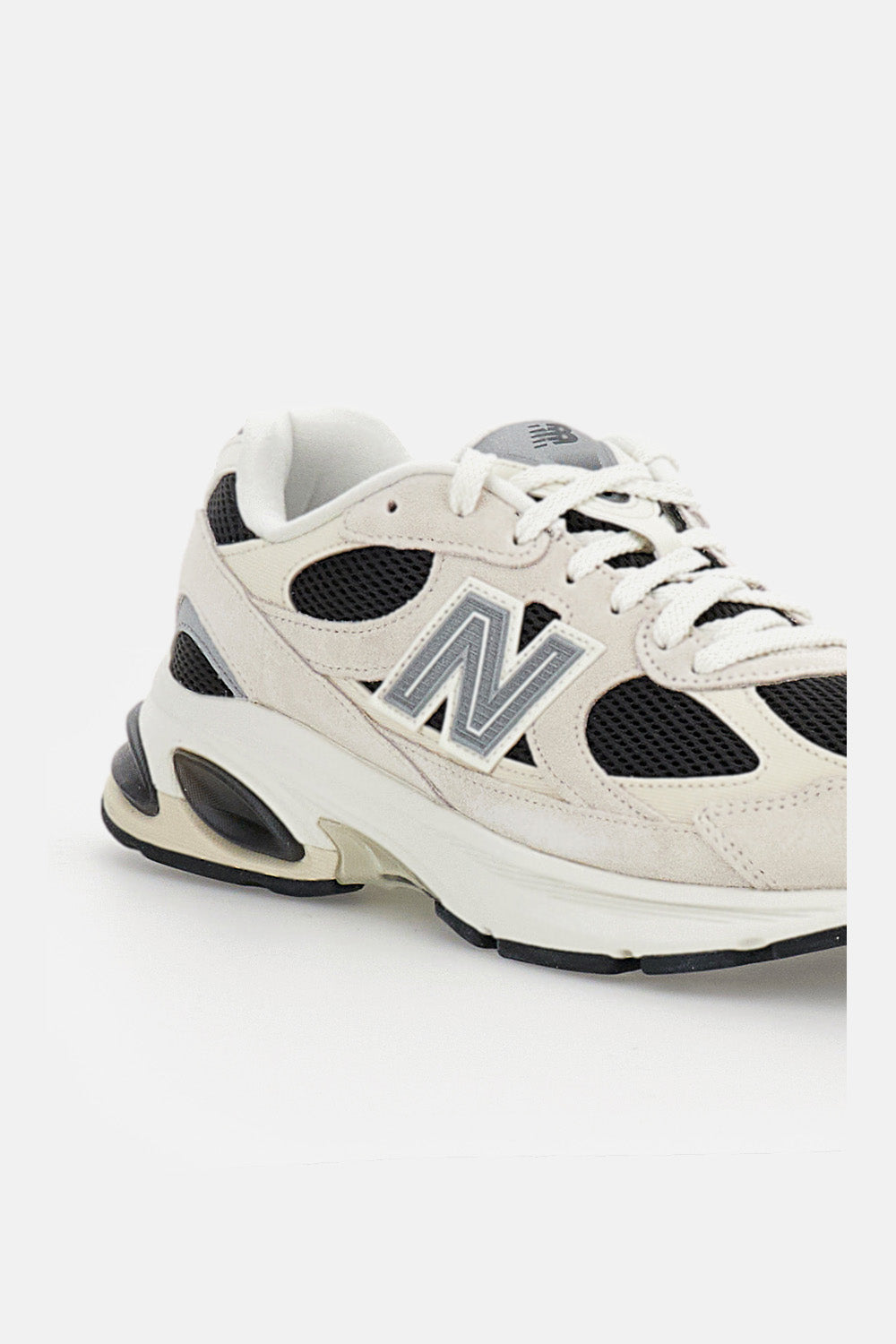SNEAKERS 2010