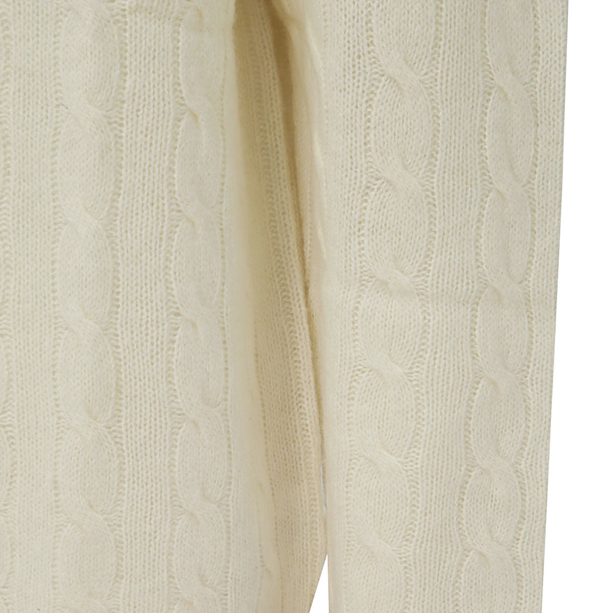 WHITE WOOL KNITWEAR