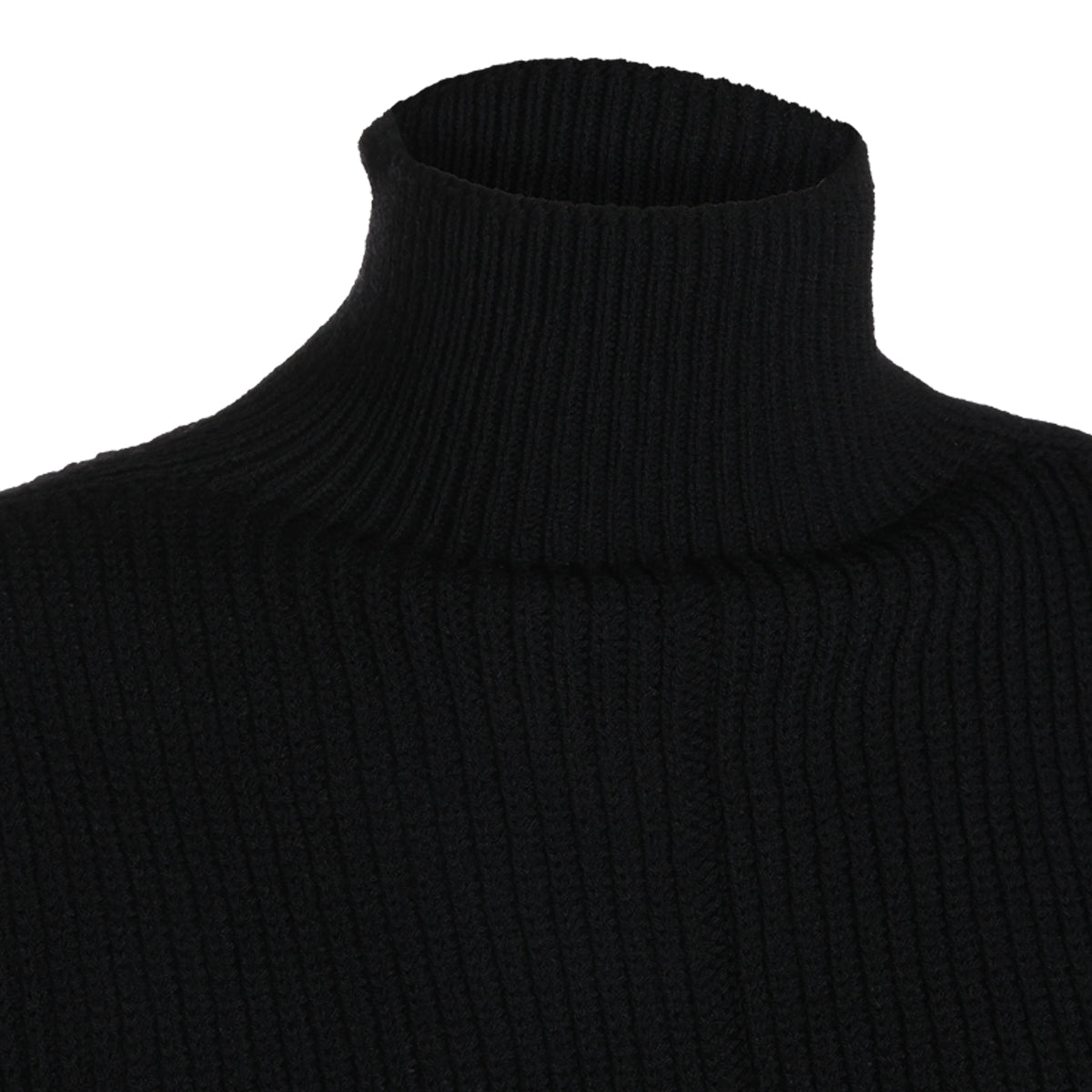 BLACK WOOL KNITWEAR