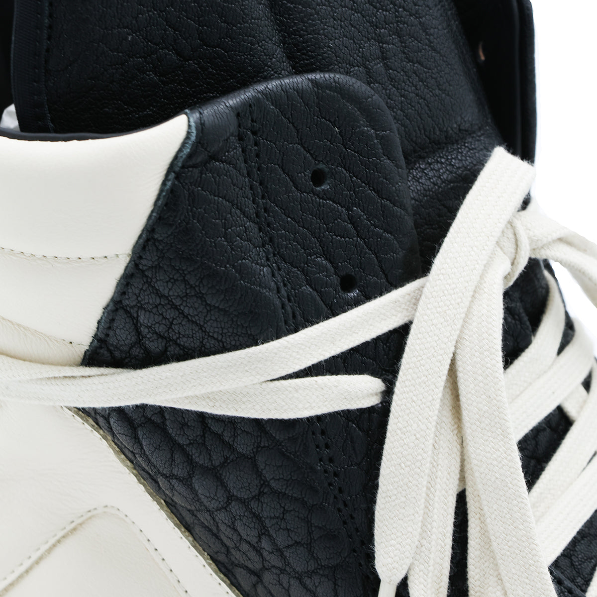 BLACK AND WHITE LEATHER GEOBASKET SNEAKERS