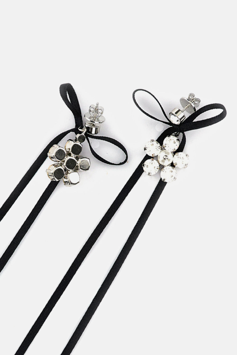MINI DAISY DROP BOW EARRINGS