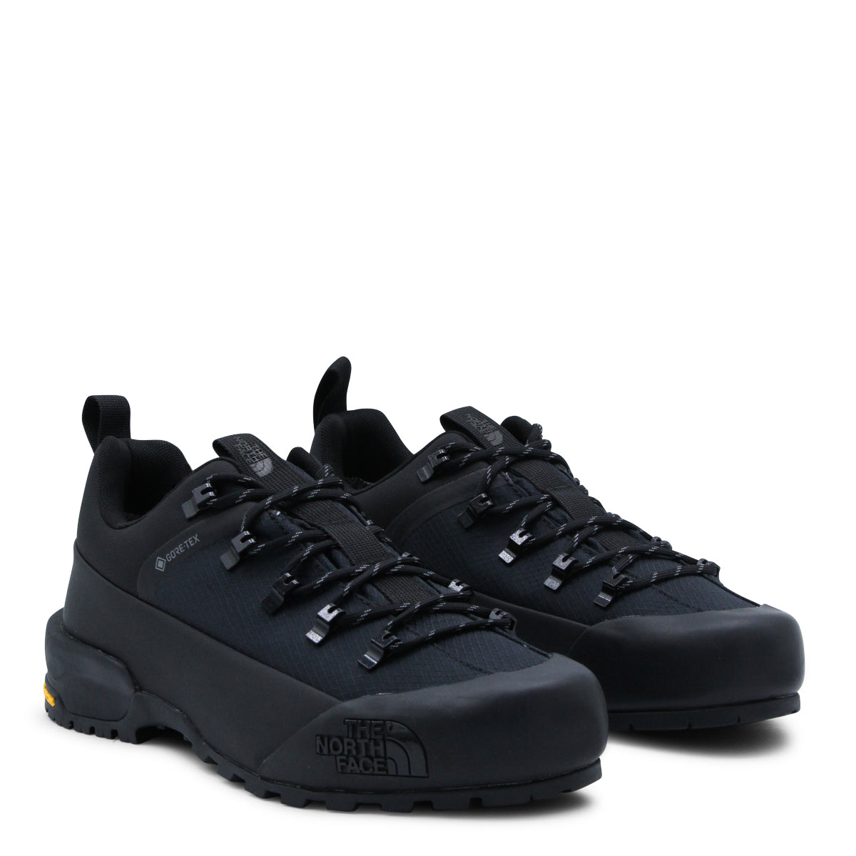 BLACK LEATHER GLENCLYFFE LOW SNEAKERS