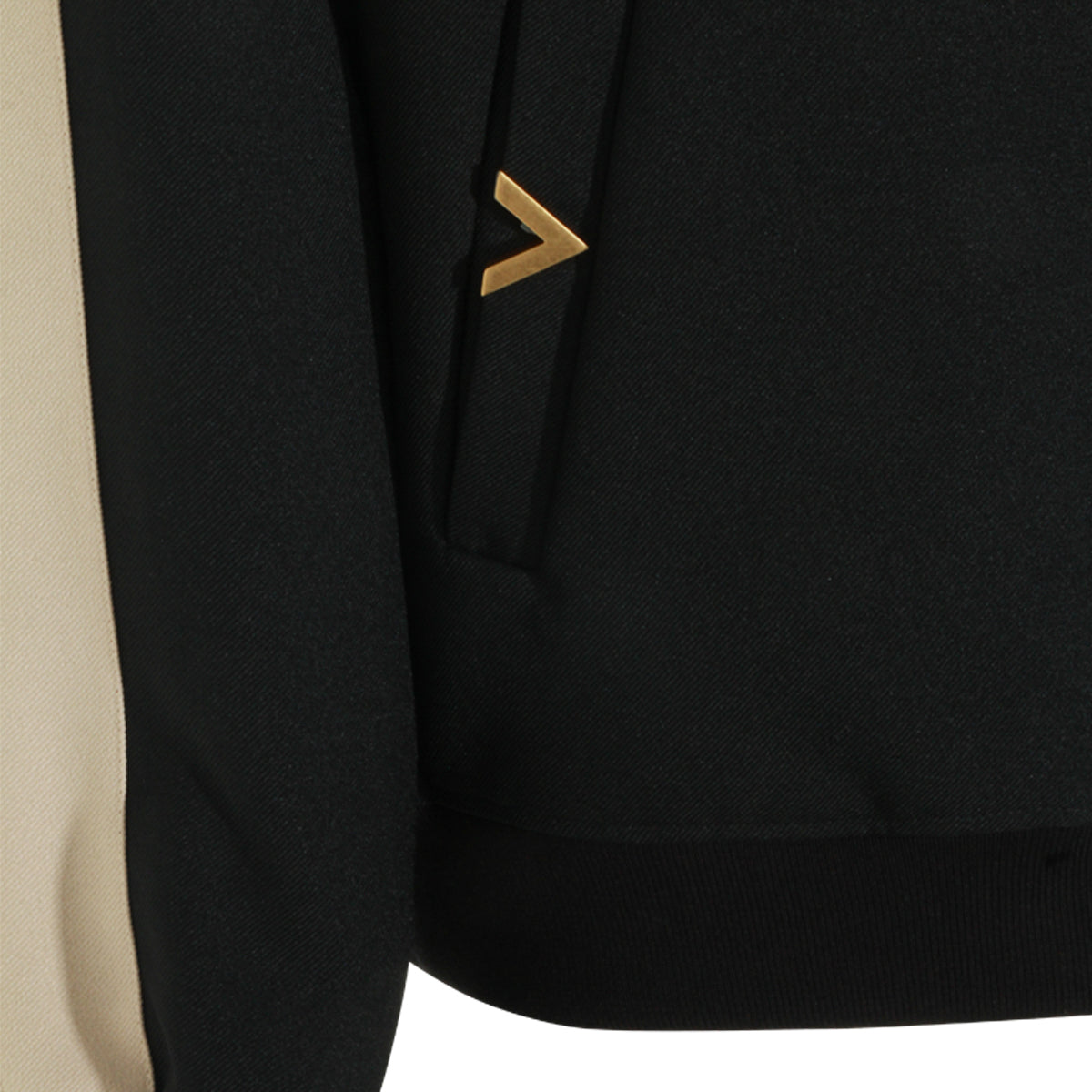 BLACK TECH SWEATSHIRT