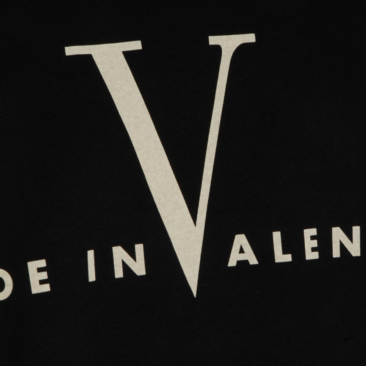 BLACK COTTON T-SHIRT