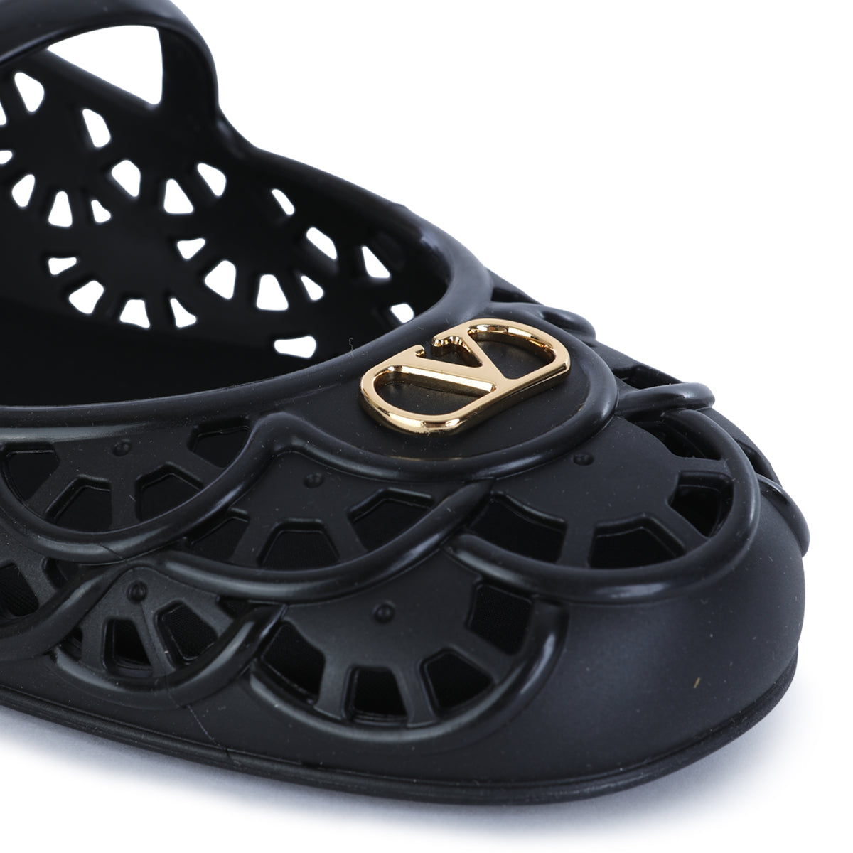BLACK ONDETTE FLAT