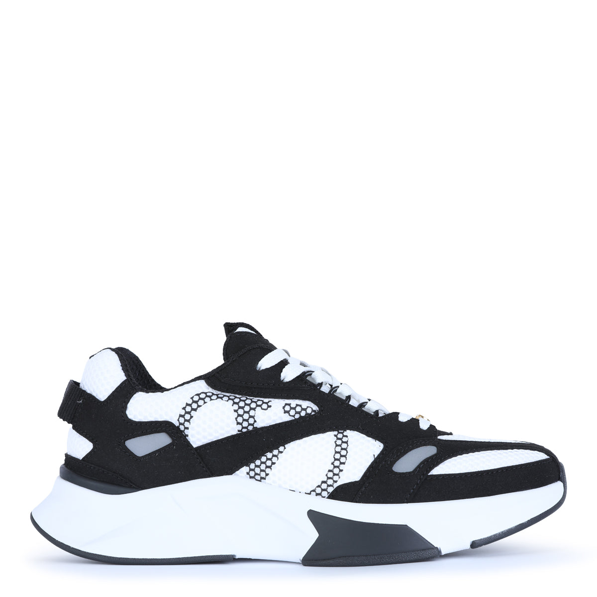 WHITE AND BLACK DEMIVEE SNEAKERS
