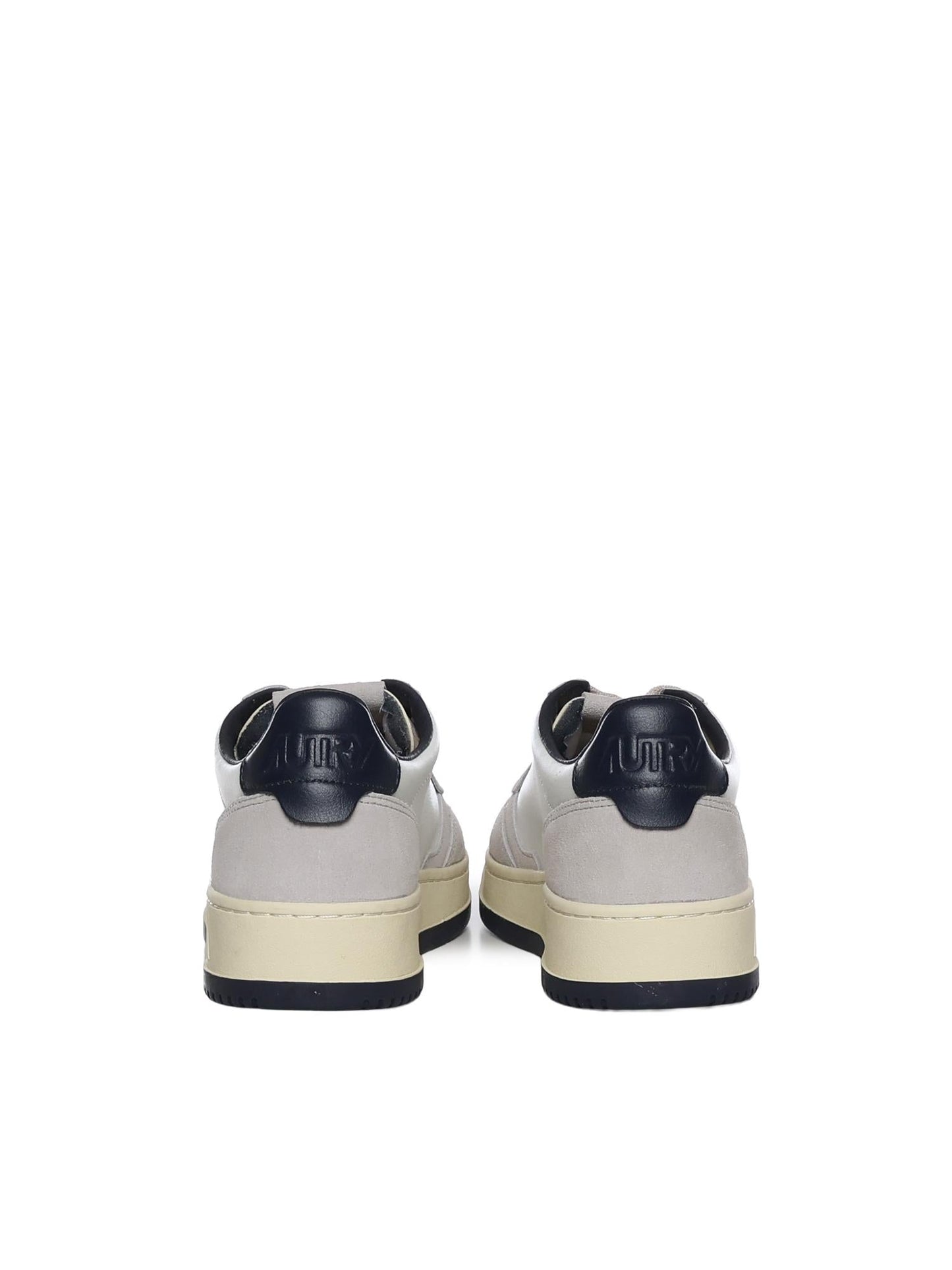 Sneaker Medalist