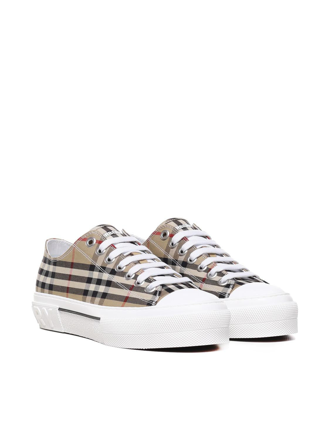 Sneakers Check