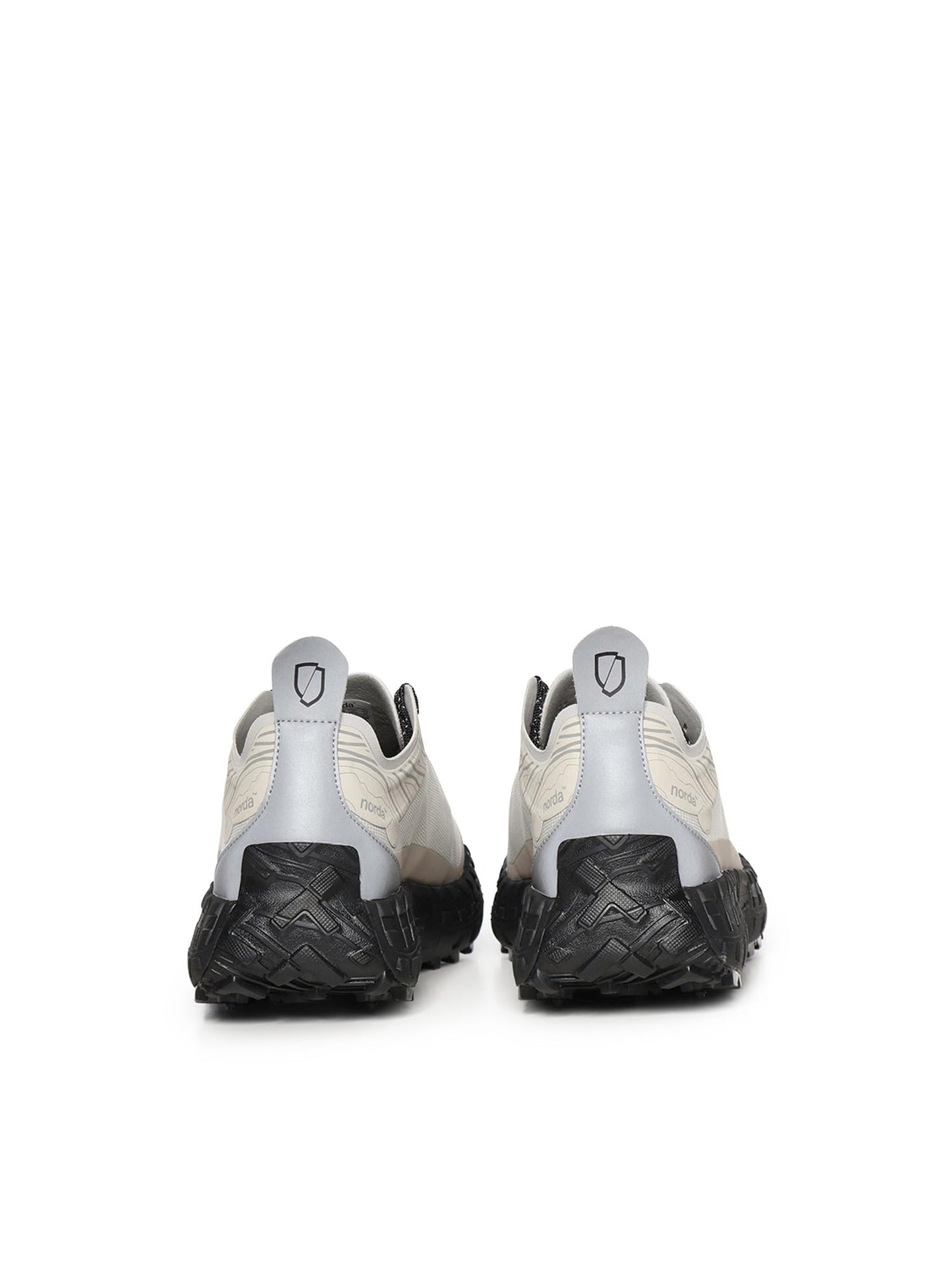 Sneakers trail running 001A
