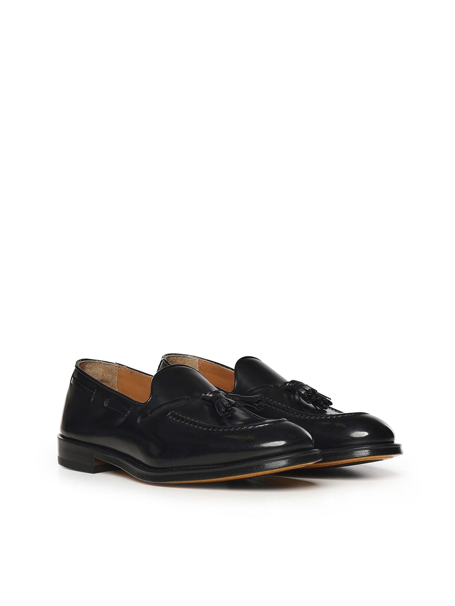 Mocassino con nappine in pelle