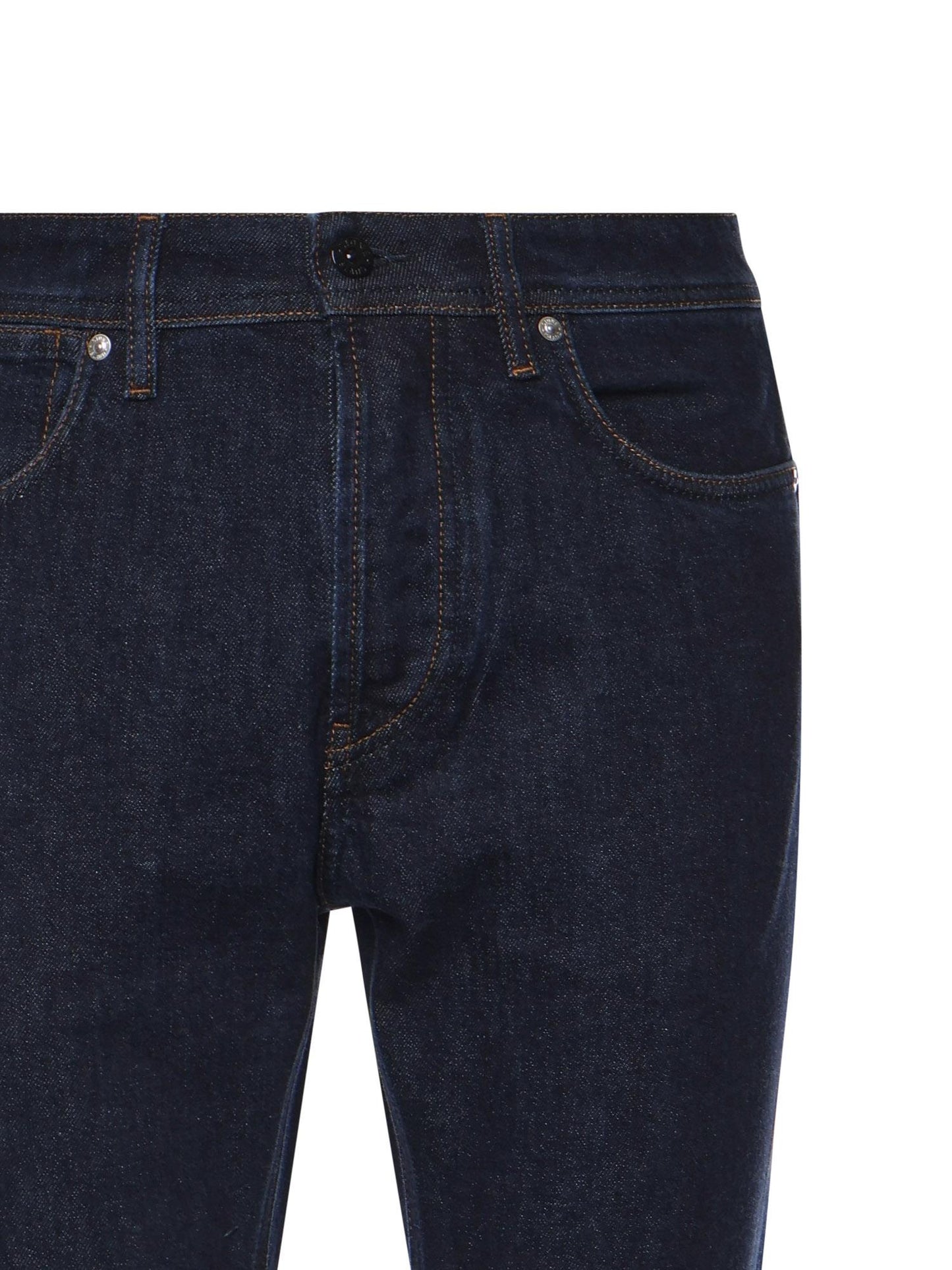 Jeans in denim