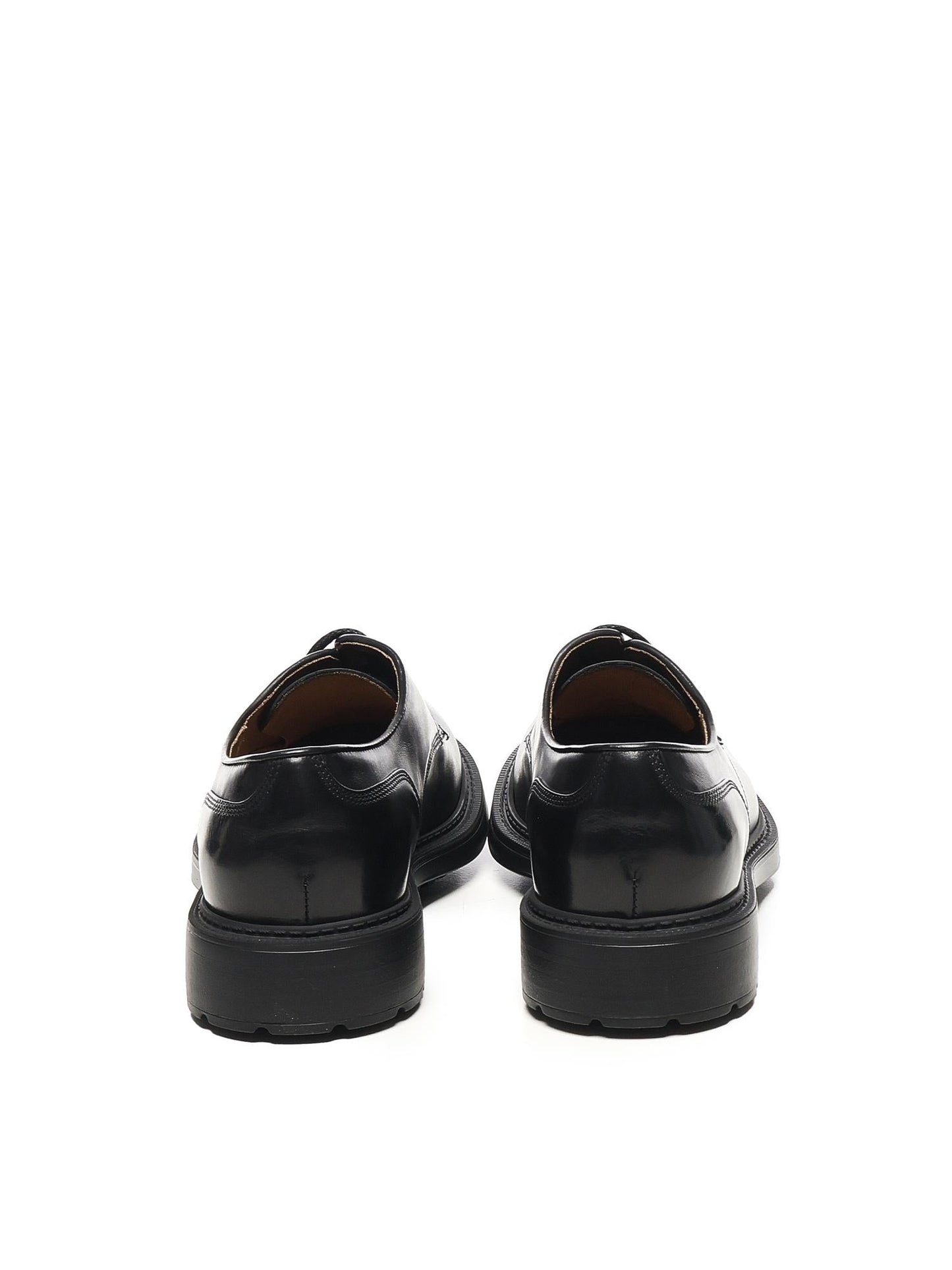 Stringate in pelle